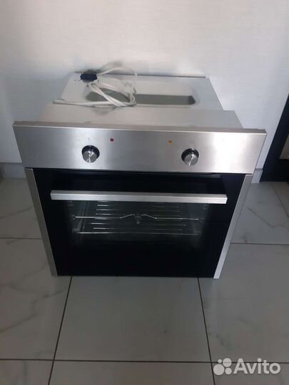 Духовой шкаф.