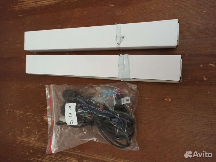 2 противотуманные фары или люстра на крышу авто