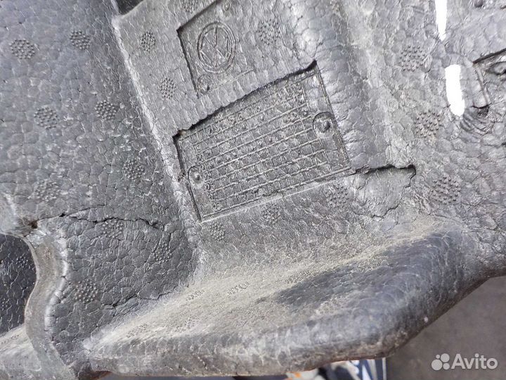 Адсорбер бампера Volkswagen Tiguan 2 передний