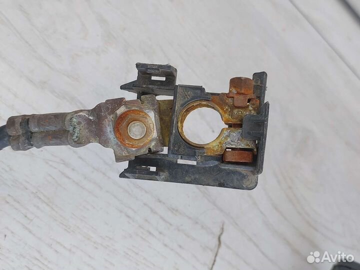 Toyota Rav4 XA50 Клема