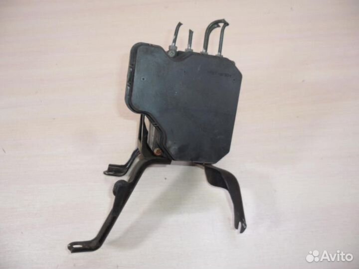 Насос ABS Subaru Tribeca WX 2006