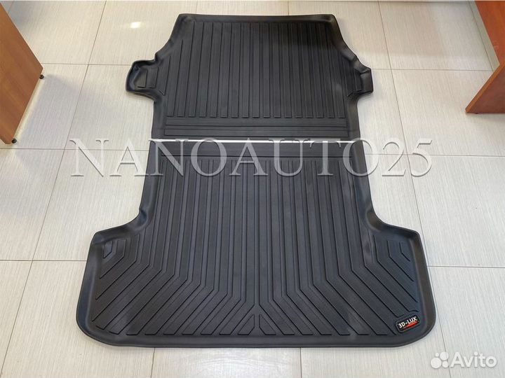 Коврик в Багажник Toyota Hiace 2004++ узкая кабина