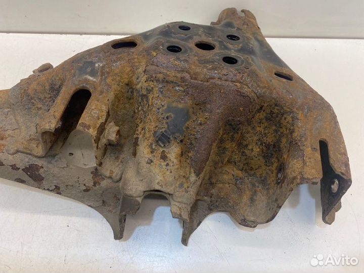 Рычаг подвески нижний передний левый Mazda 6 седан