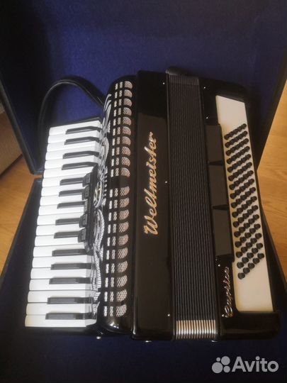 Аккордеон Weltmeister Caprice 3/4