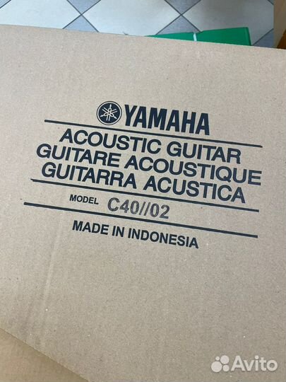 Классическая гитара Yamaha C40