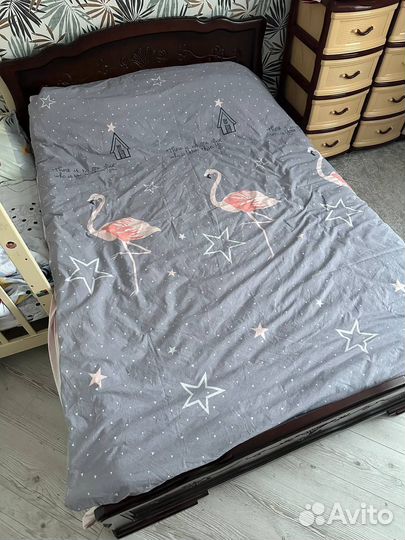 Кровать двухспальная с матрасом 140 200