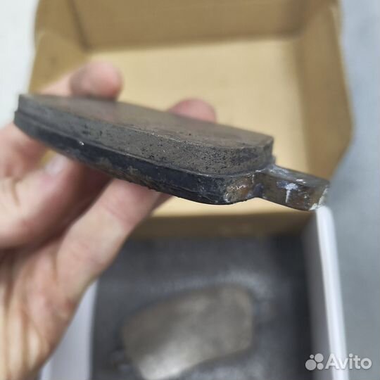 Задние колодки Chevrolet Camaro 6