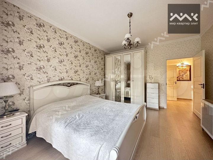 3-к. квартира, 100 м², 2/8 эт.