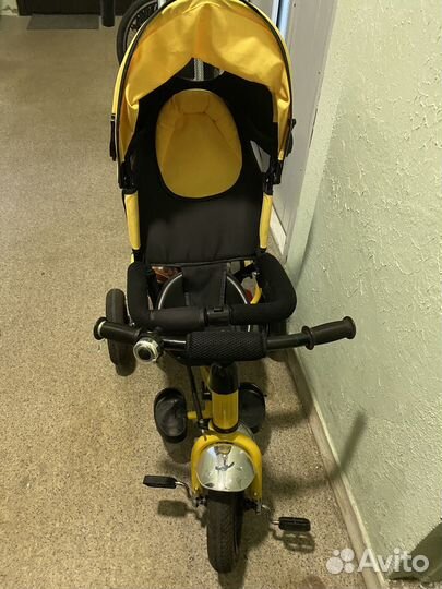 Детский велосипед с ручкой