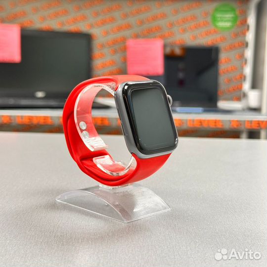 Apple Watch Series 4 GPS 44mm АКБ 80%