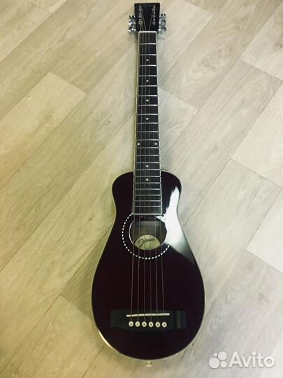 Акустическая гитара 
