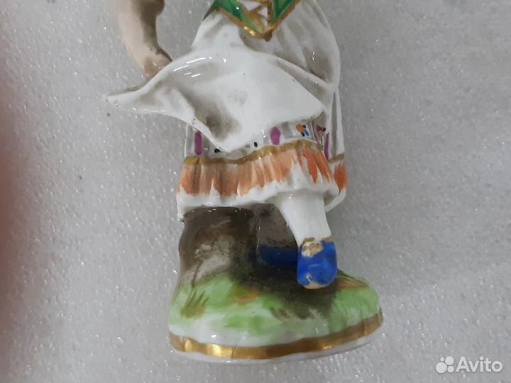 Статуэтка миниатюра фарфор Танцовщица Ангел