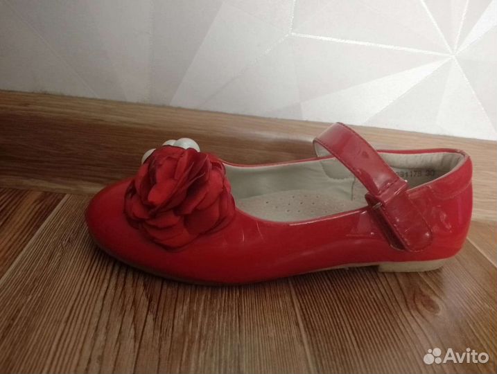 Туфли для девочки бу