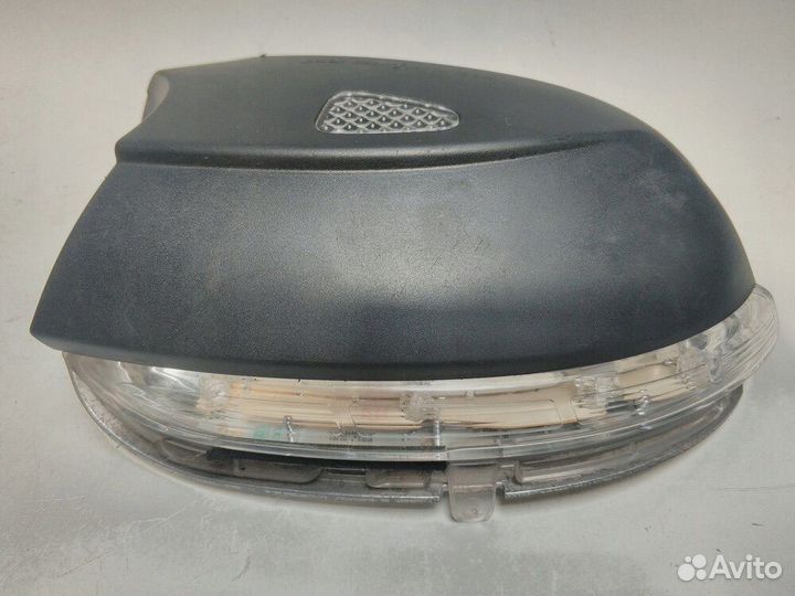 Поворотники в зеркала passat cc
