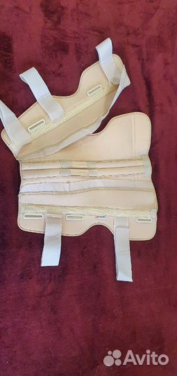 Тутор (бандаж) для фиксации коленного сустава