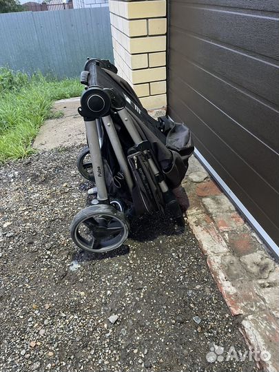 Коляска прогулочная carello pulse