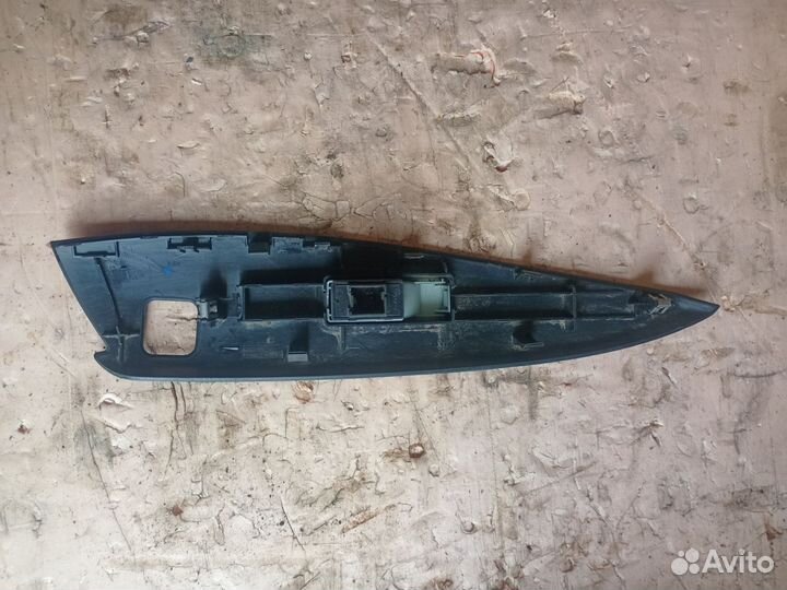 Кнопка стеклоподъемника передняя правая Lifan X60