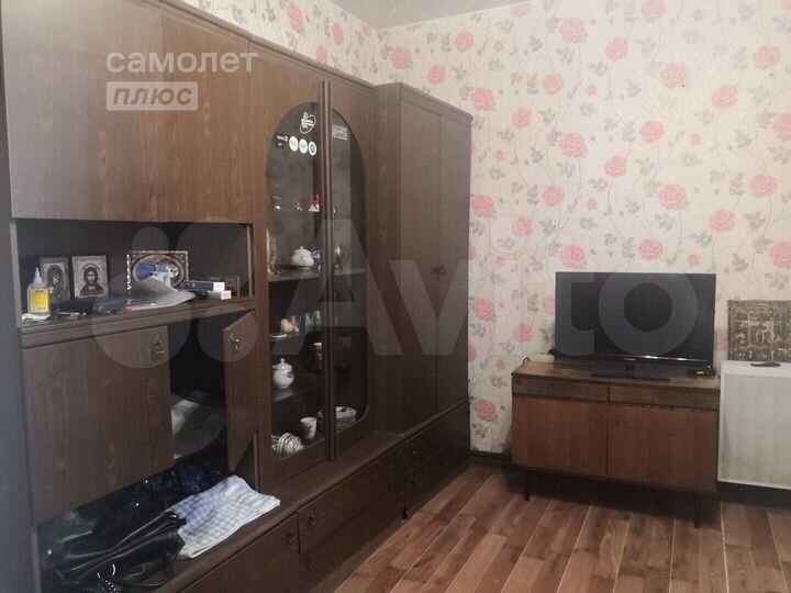 Комната 16,4 м² в 1-к., 1/2 эт.