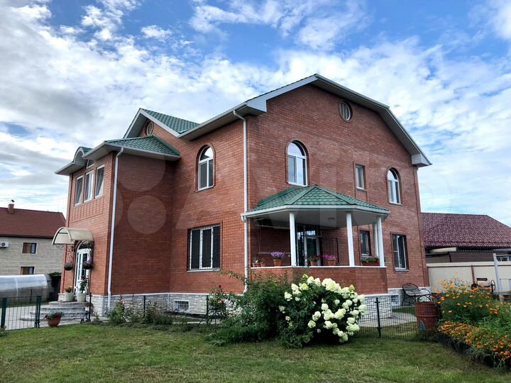 Дом 314 м² на участке 15 сот.