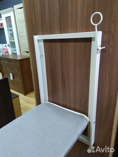 Гладильная доска настенная. Новая