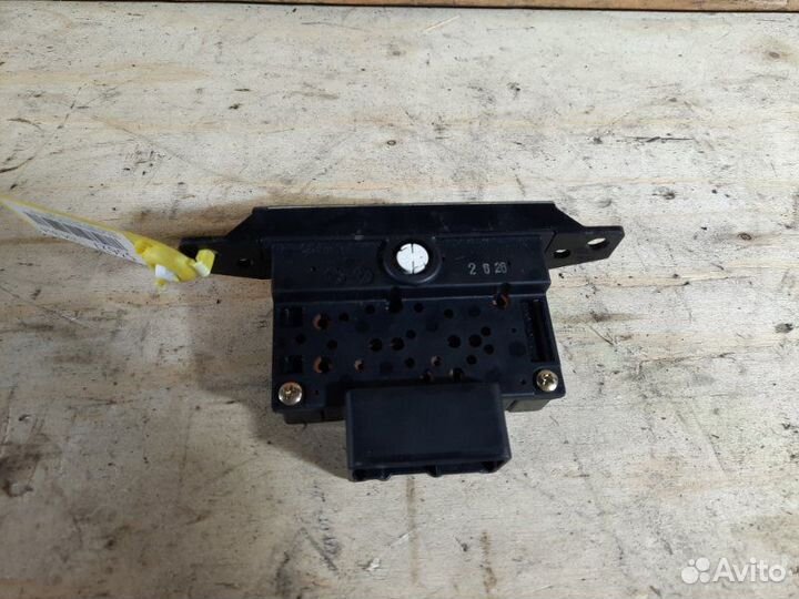 Блок управления климат контролем Mazda Mpv LW3W L3