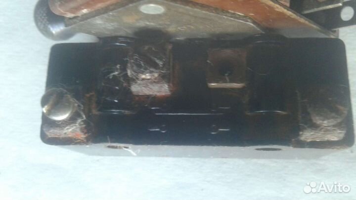 Конденсатор, трансформатор, тумблер, кнопка