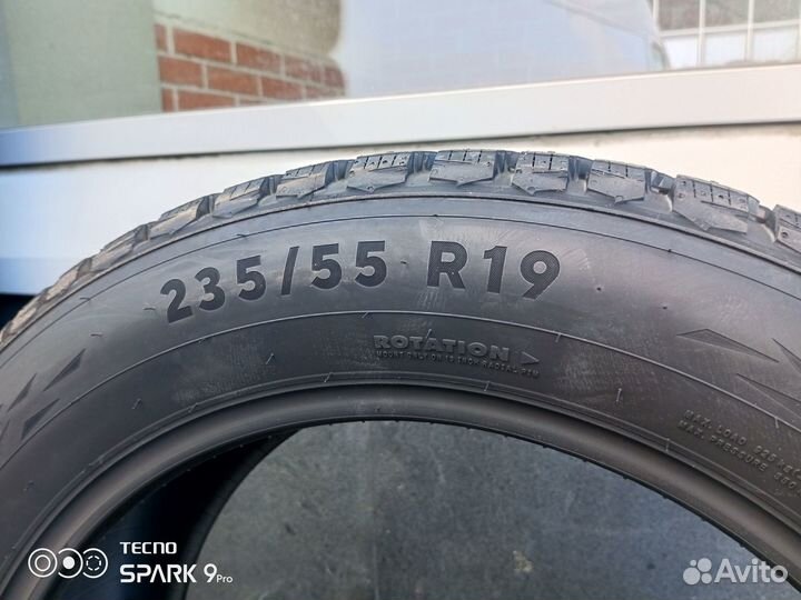 Ikon Tyres Autograph Ice 9 SUV 235/55 R19 105T