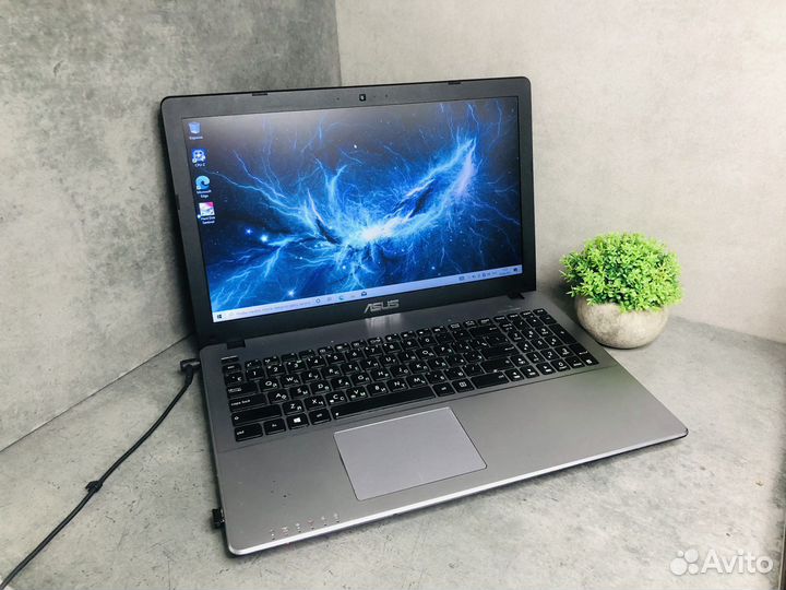 Ноутбук Asus X550 core i3-3217U/RAM 6gb/ GT 720M