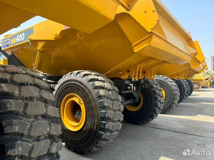 Komatsu HM400-3M0, 2023