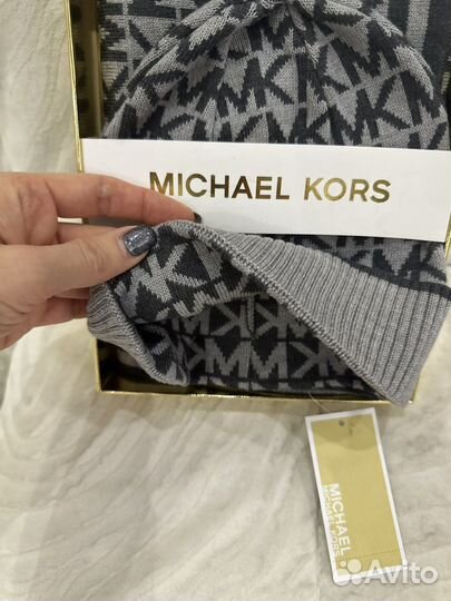 Комплект унисекс michael kors шапка шарф