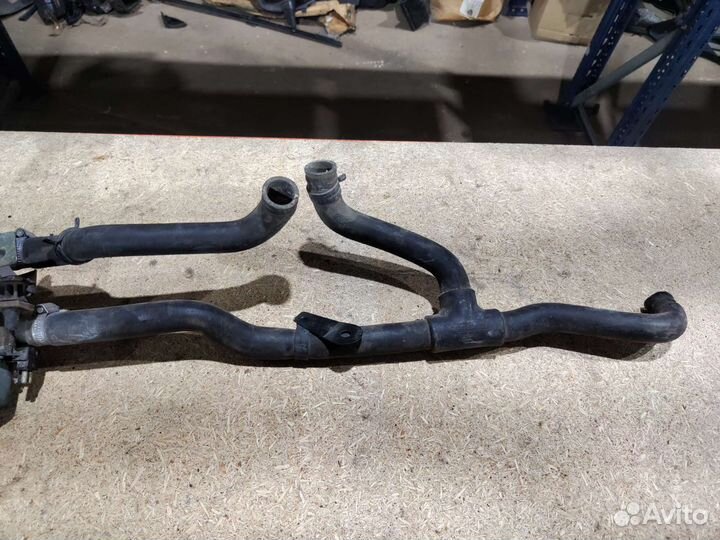 Патрубок системы охлаждения Mercedes W638 Vito