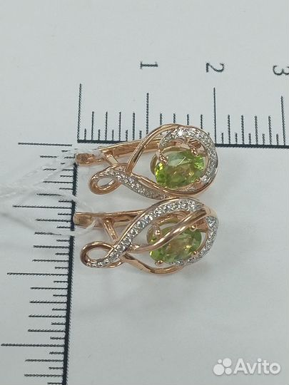 Золотые серьги с фианитом