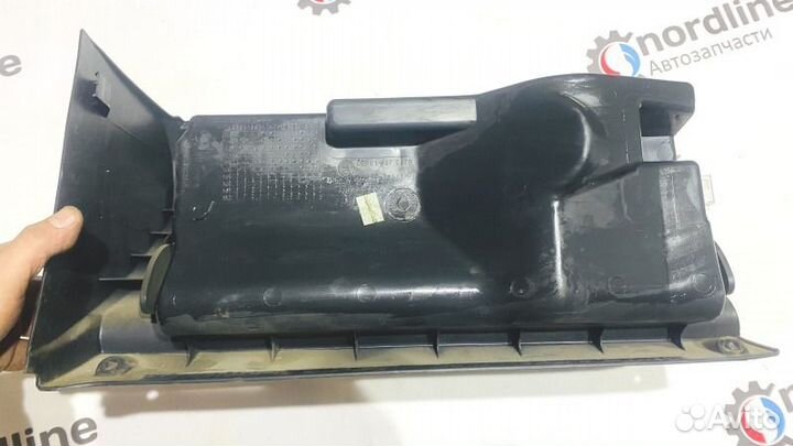 Бардачок Skoda Octavia A4 хэтчбэк 1.6 AKL 2001