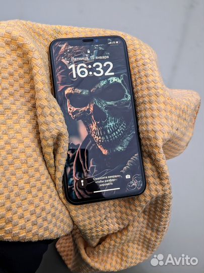 iPhone Xs, 256 ГБ