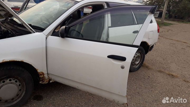 Дверь левая передняя nissan ad y11