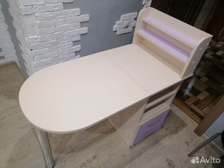 Маникюрный стол складной бу