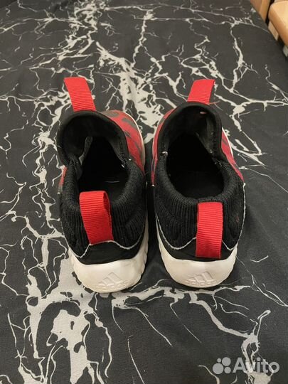 Кроссовки Adidas