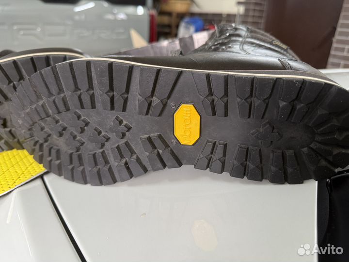 Ботинки зимние Lowa