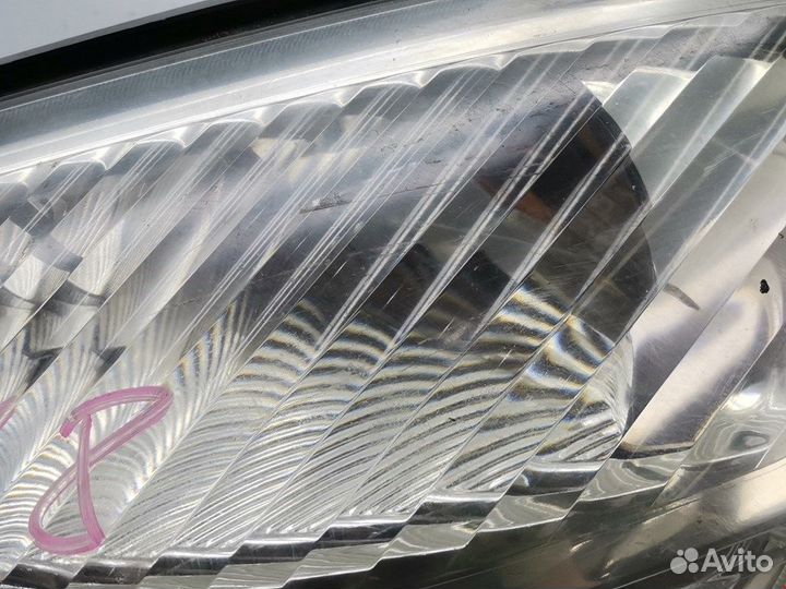 Фара передняя для Renault Scenic 2 260605447R