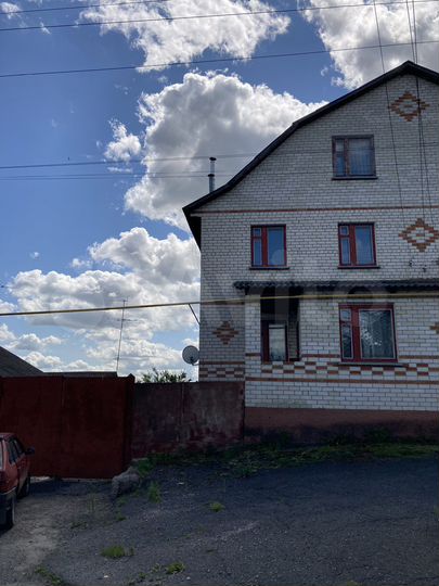 Дом 97,5 м² на участке 6 сот.