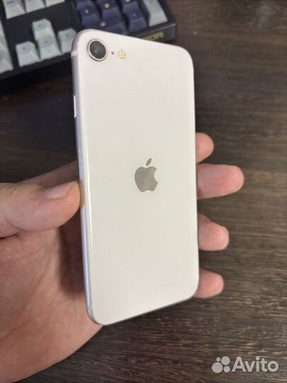 iPhone SE (2022), 64 ГБ