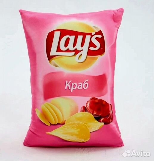 Декоративные подушки в виде пачки чипсов