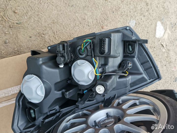 Передние фары Лада Веста, LADA Vesta