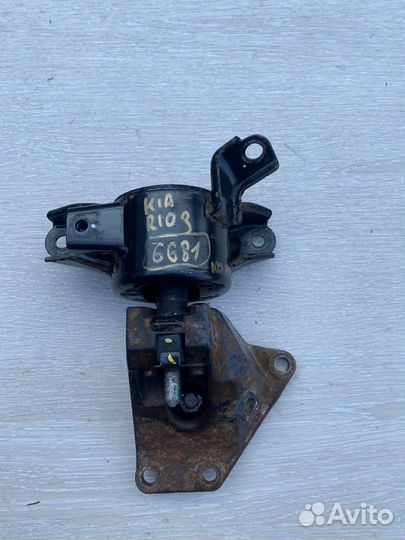 Левая опора АКПП Kia Rio 3 Solaris 6681