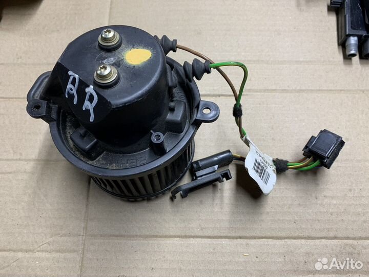 Моторчик печки Land Rover Range Rover