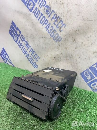 Дефлектор обдува передний правый Ford C-Max