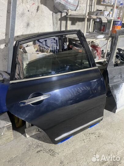 Дверь задняя правая