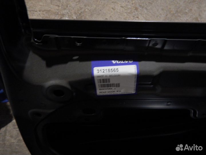 Дверь задняя правая Volvo S40 новая оригинал