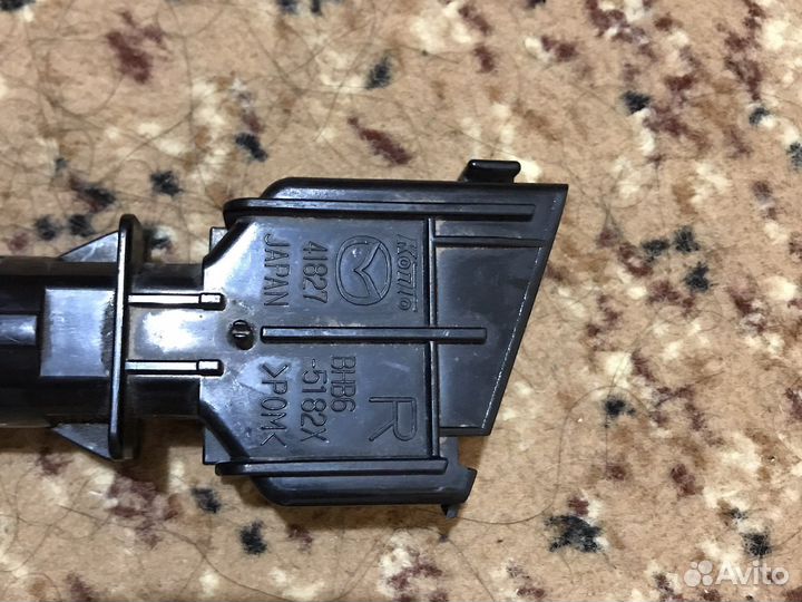 Форсунка омывателя фар правая mazda 3 bl