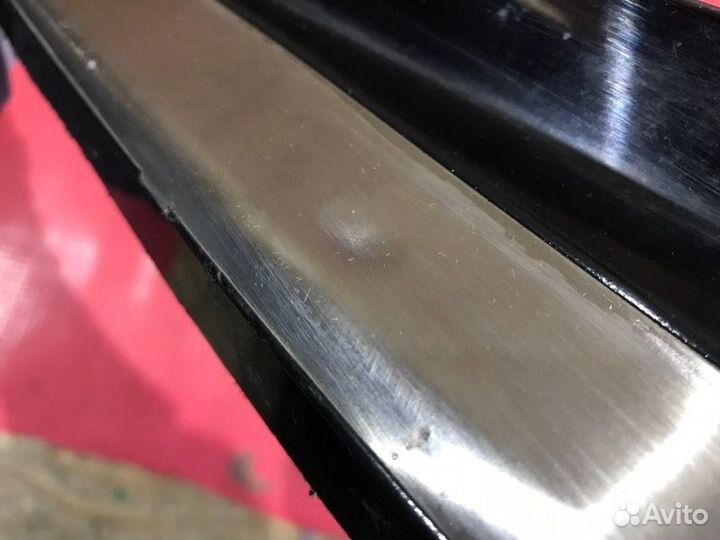 Накладка на бампер зад. toyota harrier